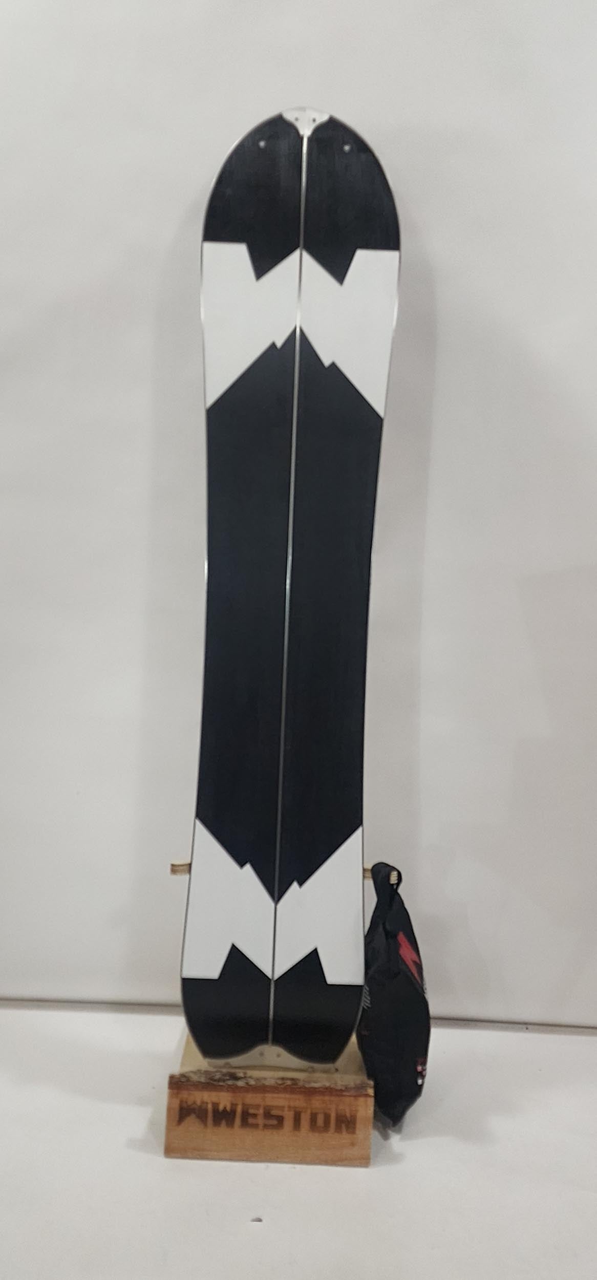 #283 25/26 Eclipse Splitboard Demo 145 w/skin #1 Great Condition