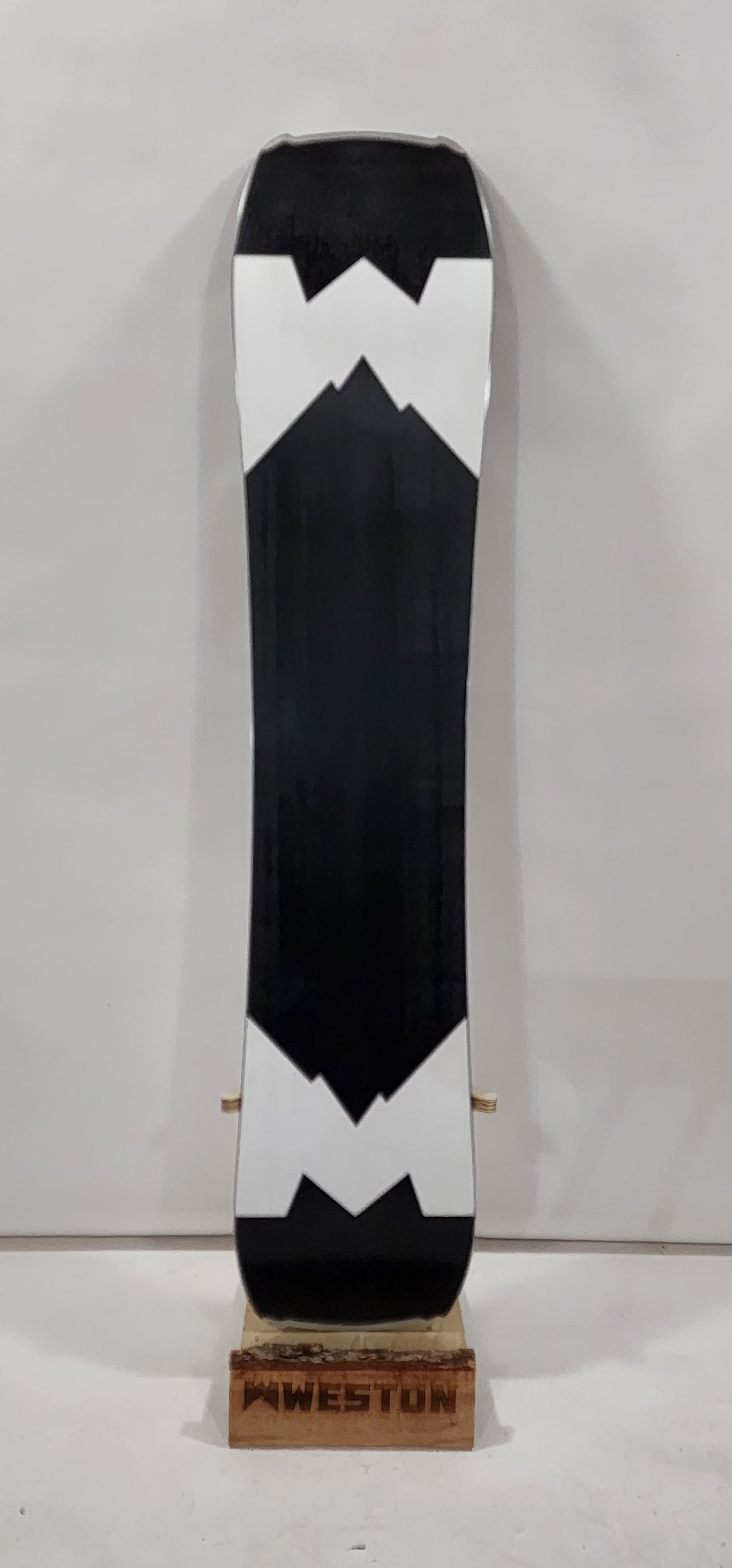 #405 24/25 John Fellows Hatchet Snowboard Demo 148 Great Condition