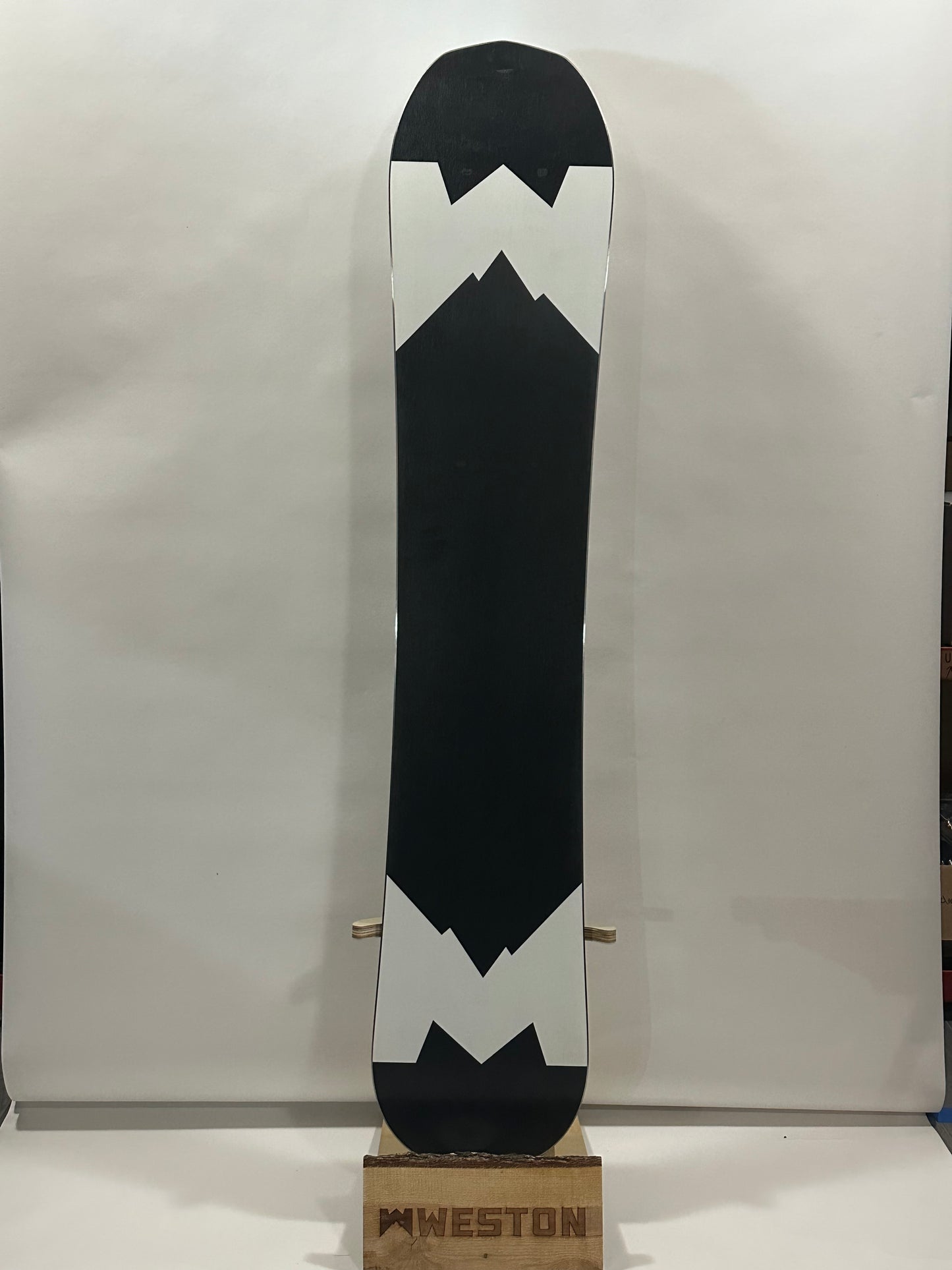 #6 - Riva Snowboard 147 - Excellent Condition