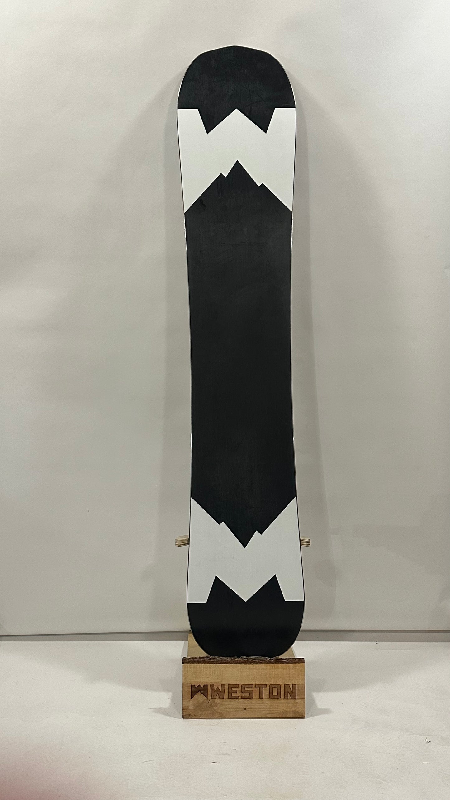 #301 - Ridgeline Snowboard 158 - Excellent Condition