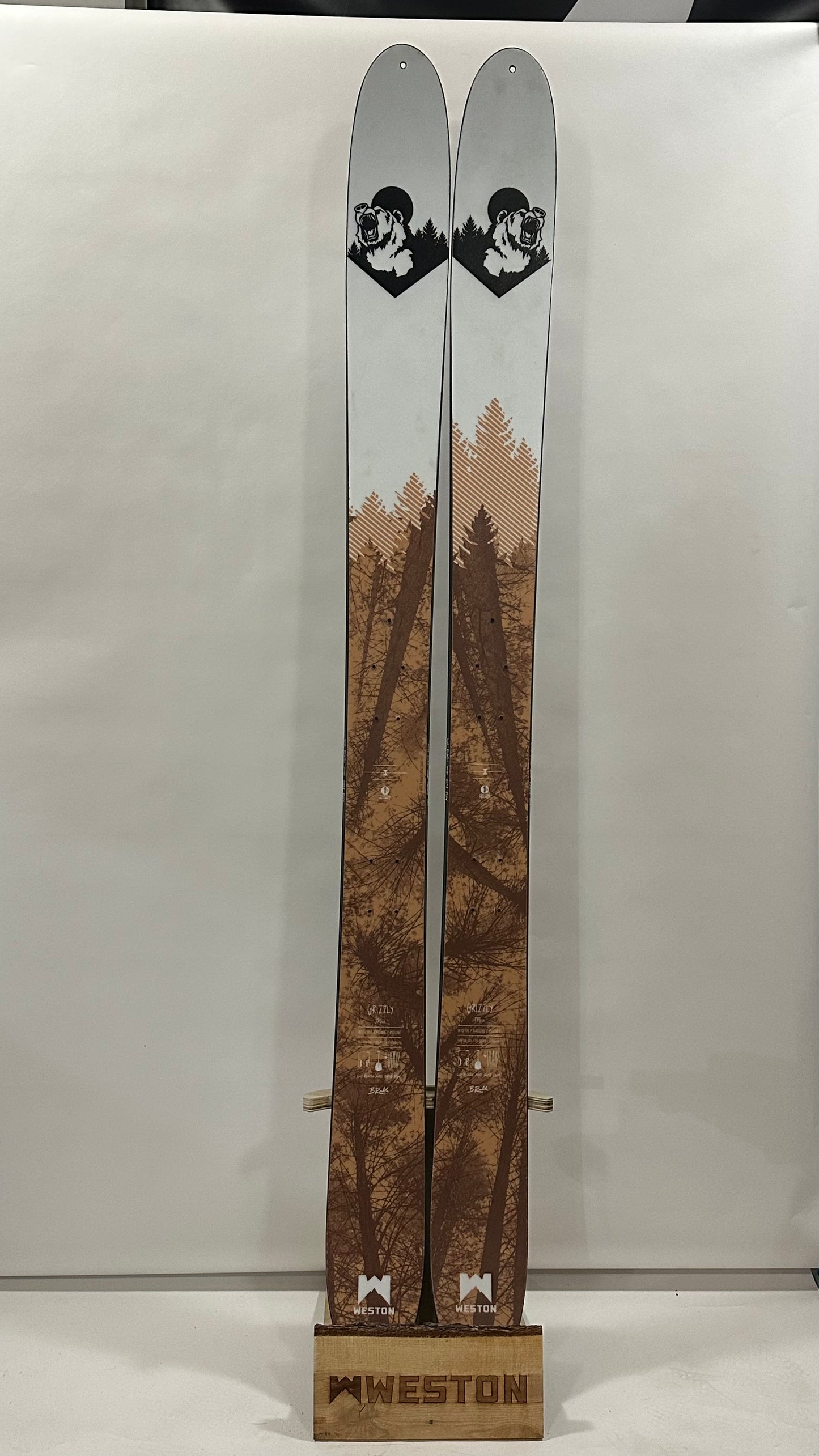 #319 - Grizzly Carbon Skis 176 - Previously Mounted - Good Condition