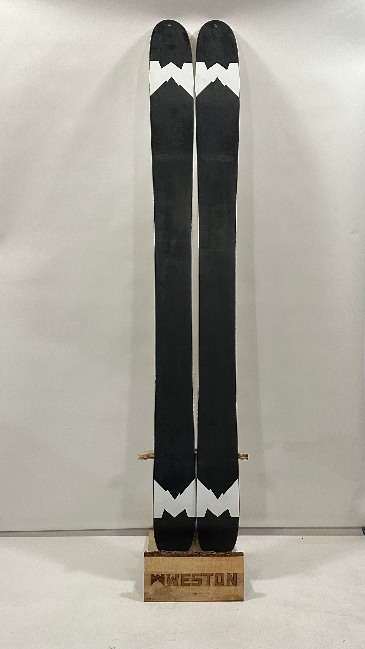 #319 - Grizzly Carbon Skis 176 - Previously Mounted - Good Condition