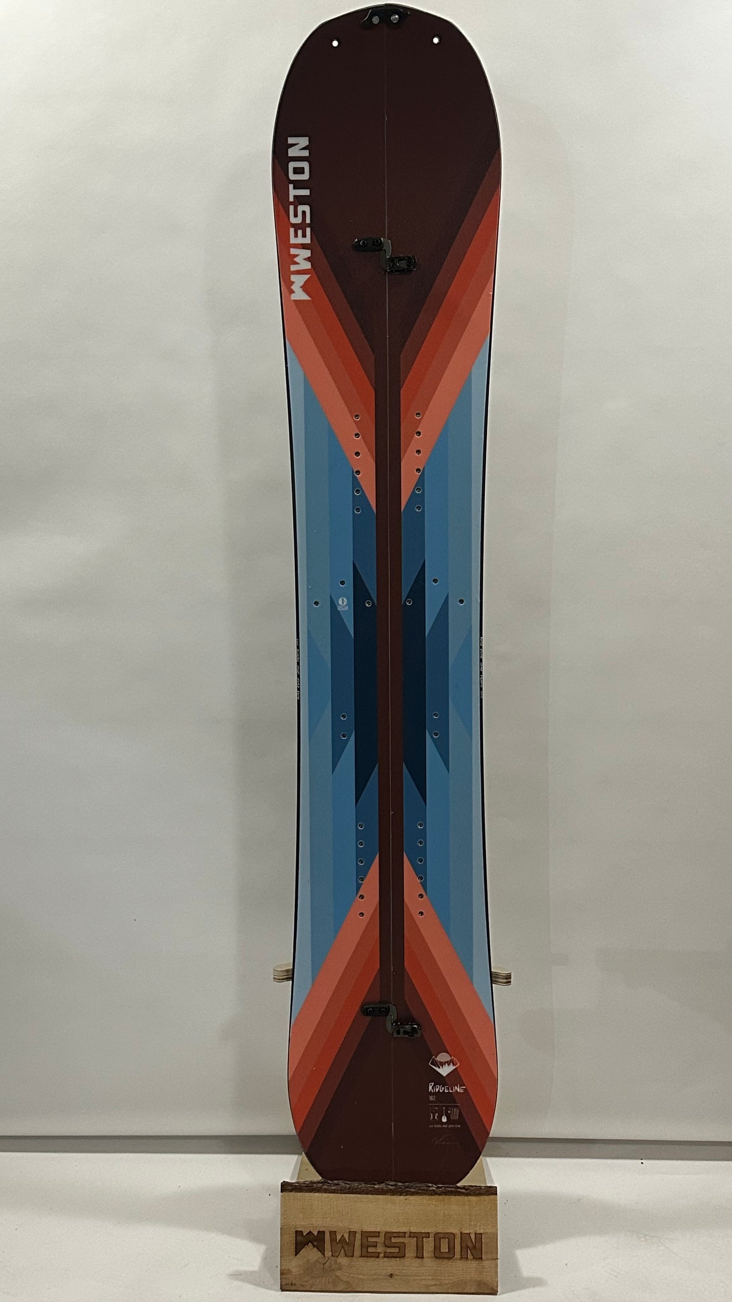 #334 - Ridgeline Splitboard with Skins 162 - Excellent Condition