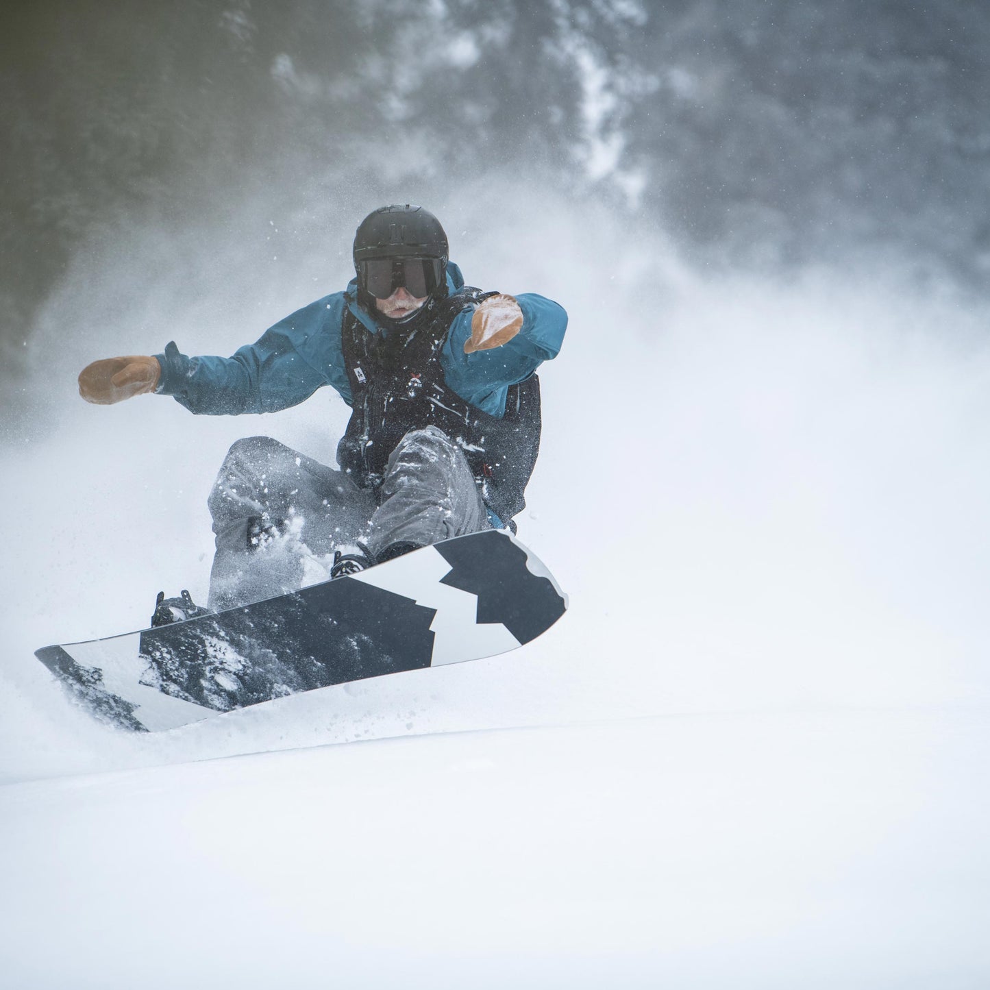 Hatchet Snowboard Demo