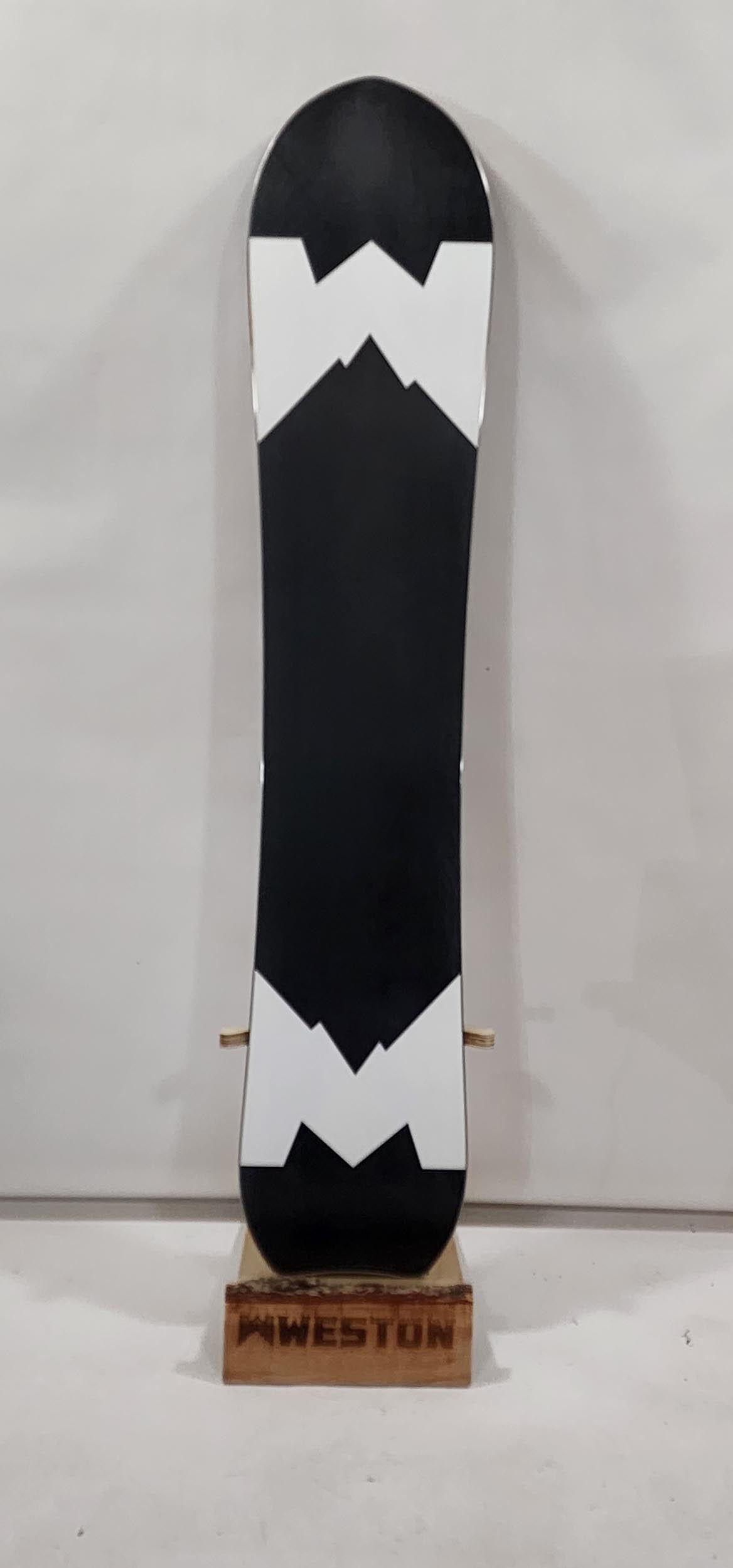 #261 25/26 Eclipse Snowboard Demo 150 Like new