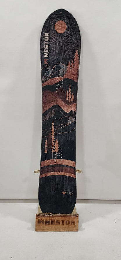 #262 25/26 Eclipse Snowboard Demo 145 Like New