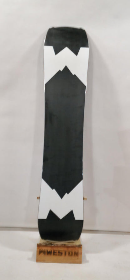 #271 Hatchet Snowboard Demo 152 Like new