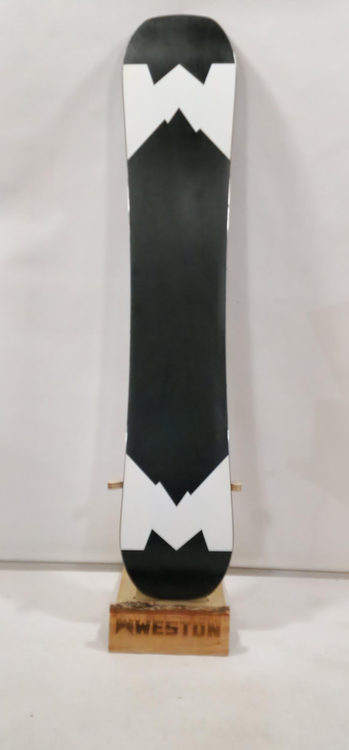 #275 Dream Machine Snowboard Demo 152 Great Condition