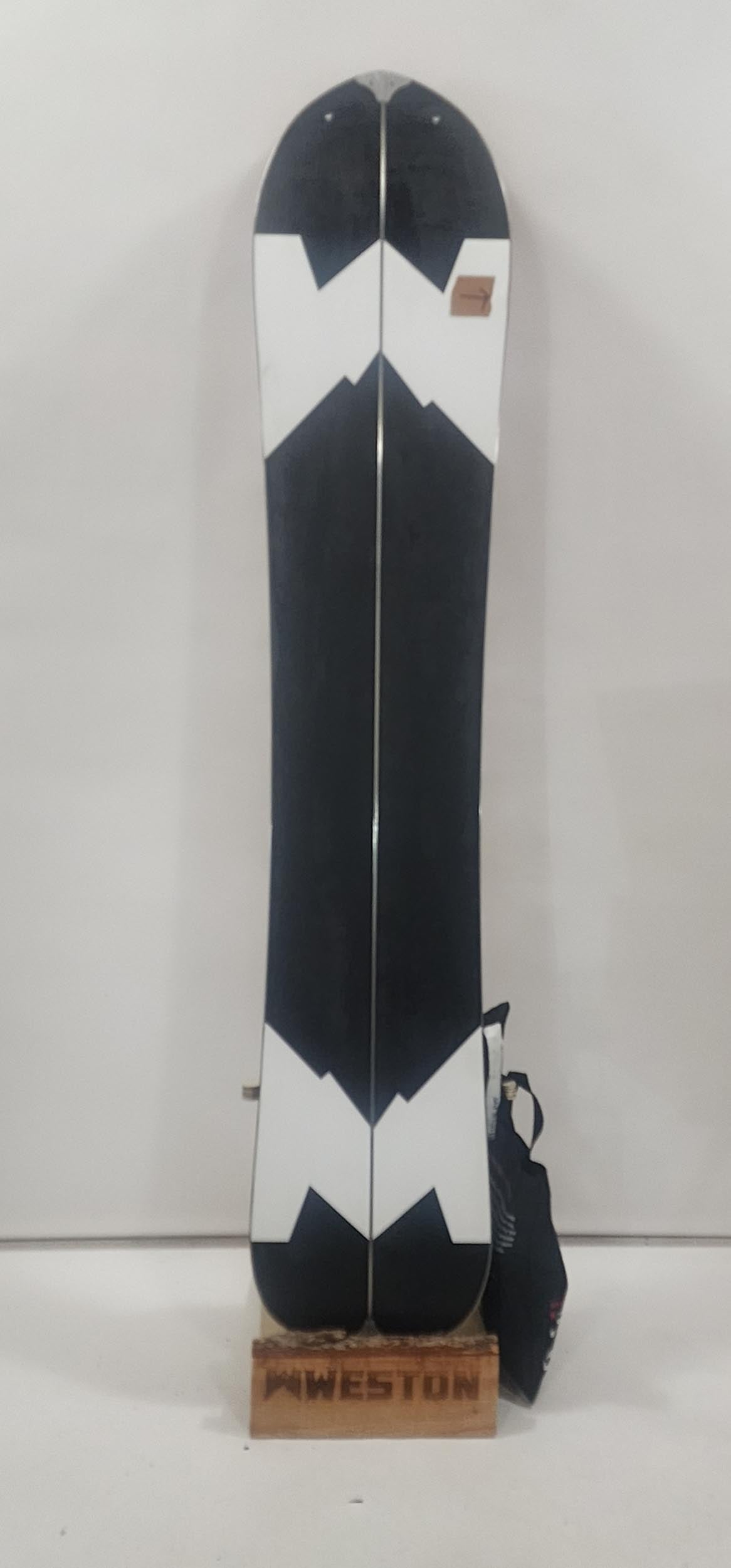 #291 25/26 Backwoods Splitboard 157 w/Skin #3 Demo Good Condition