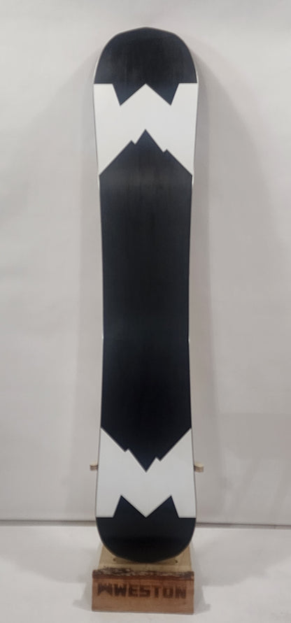 #401 Gnarnia Snowboard Demo 162 Great Condition