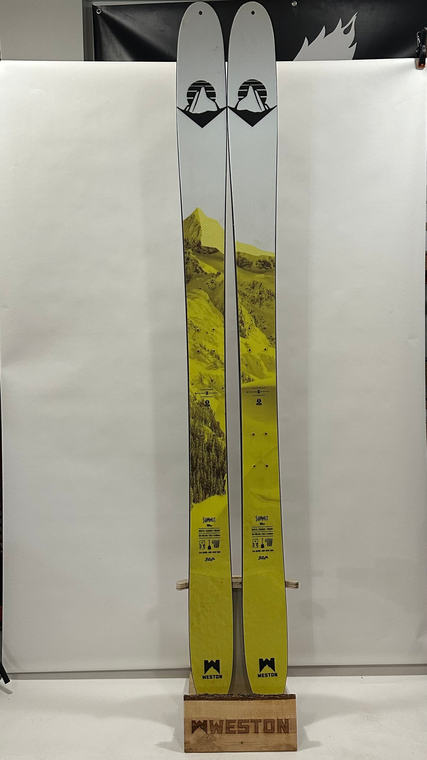 #320 - Summit Skis - Previously Mounted Once 186 - Good Condition